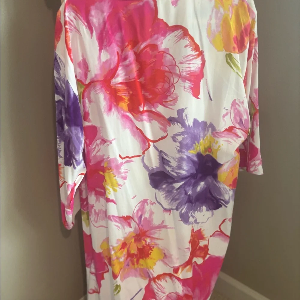 Natori Pink and Purple Floral Top - Picture 3 of 4